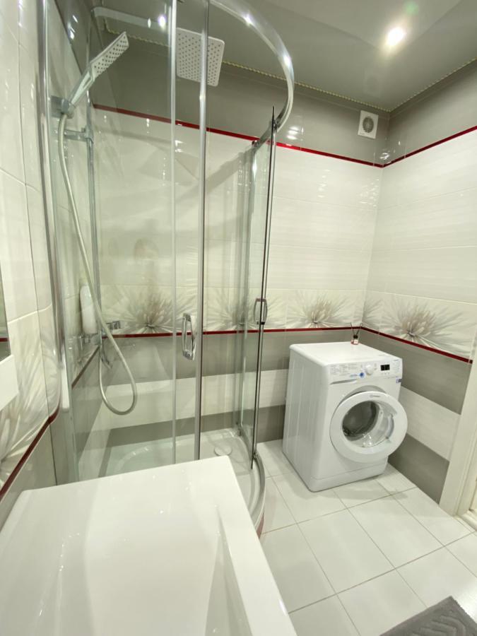 Two Bedroom Large Apartment In Kisinyov Kültér fotó
